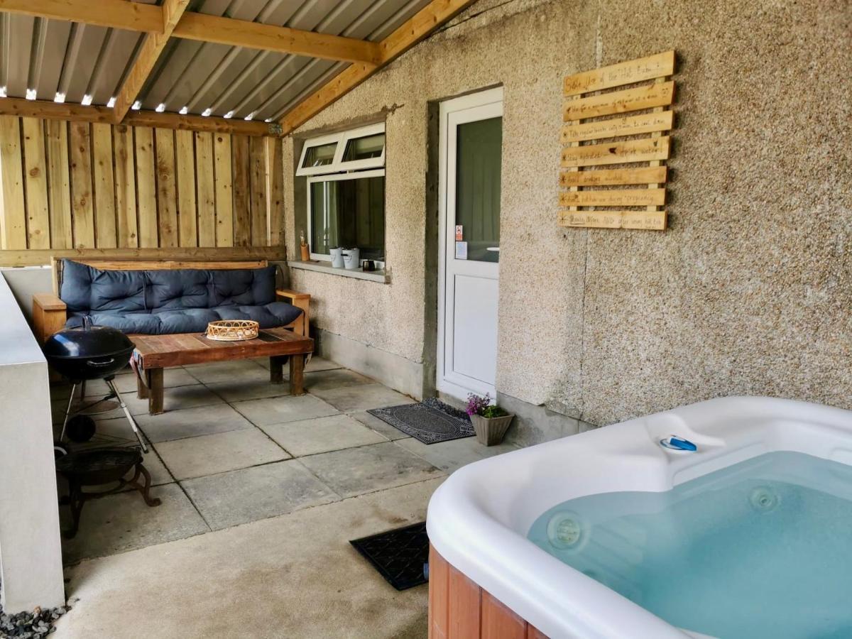 Chalet Forest Getaway